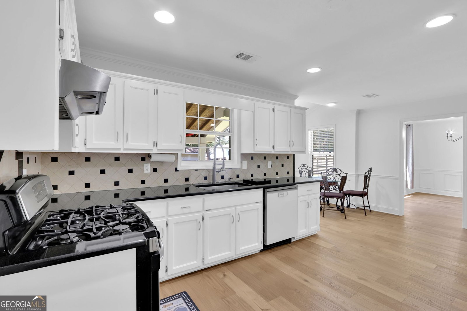 3285 Brownlee Lane Lilburn - Photo 14