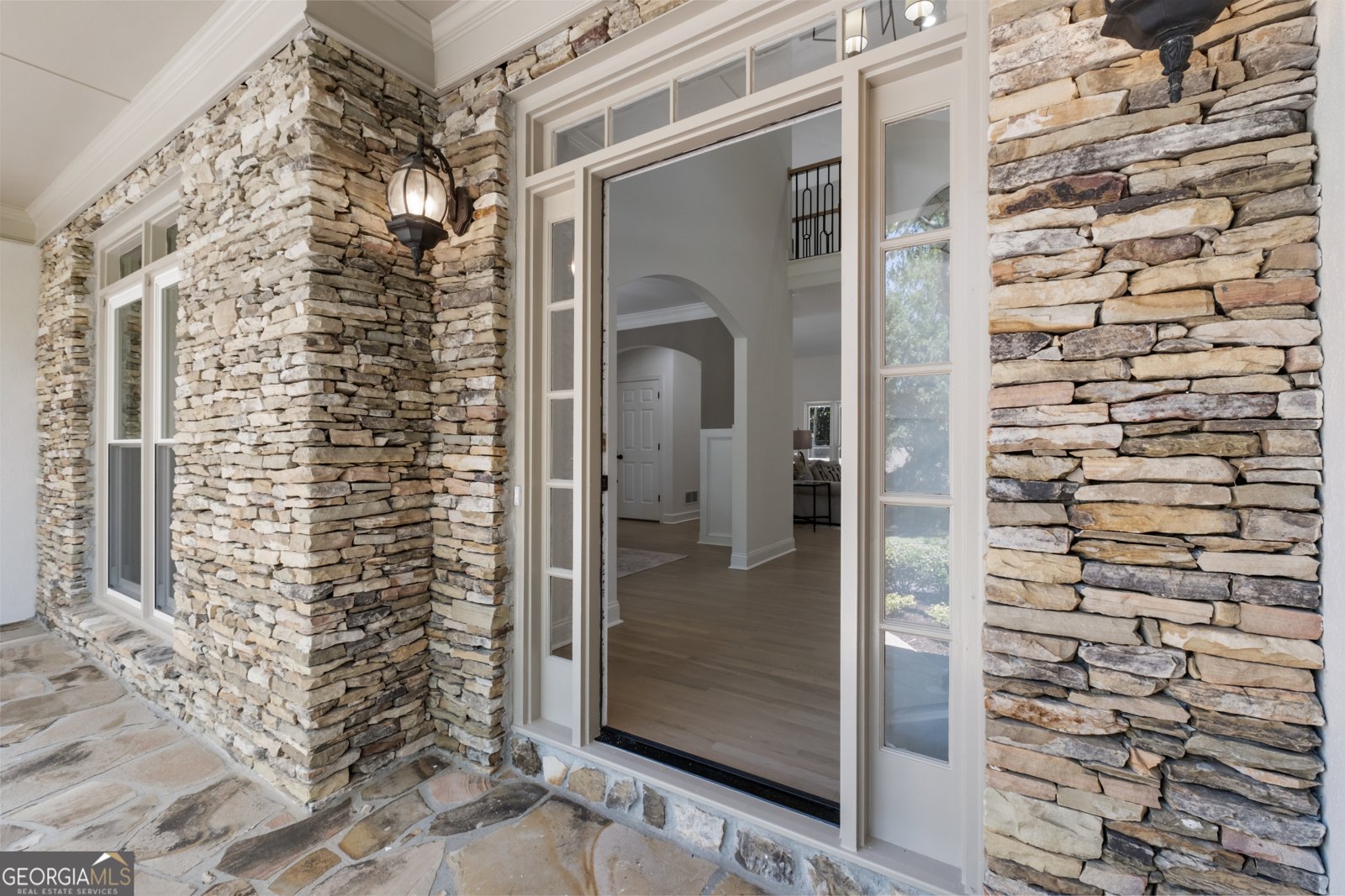 9890 Groomsbridge Road Johns Creek - Photo 6