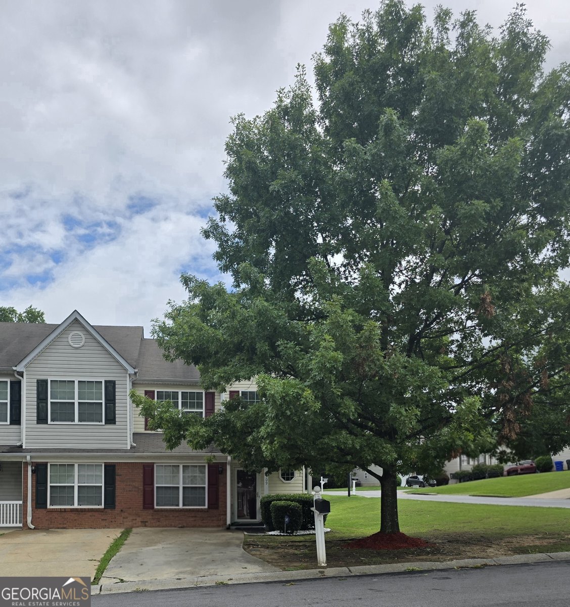 6109 Hickory Lane Drive Union City - main photo