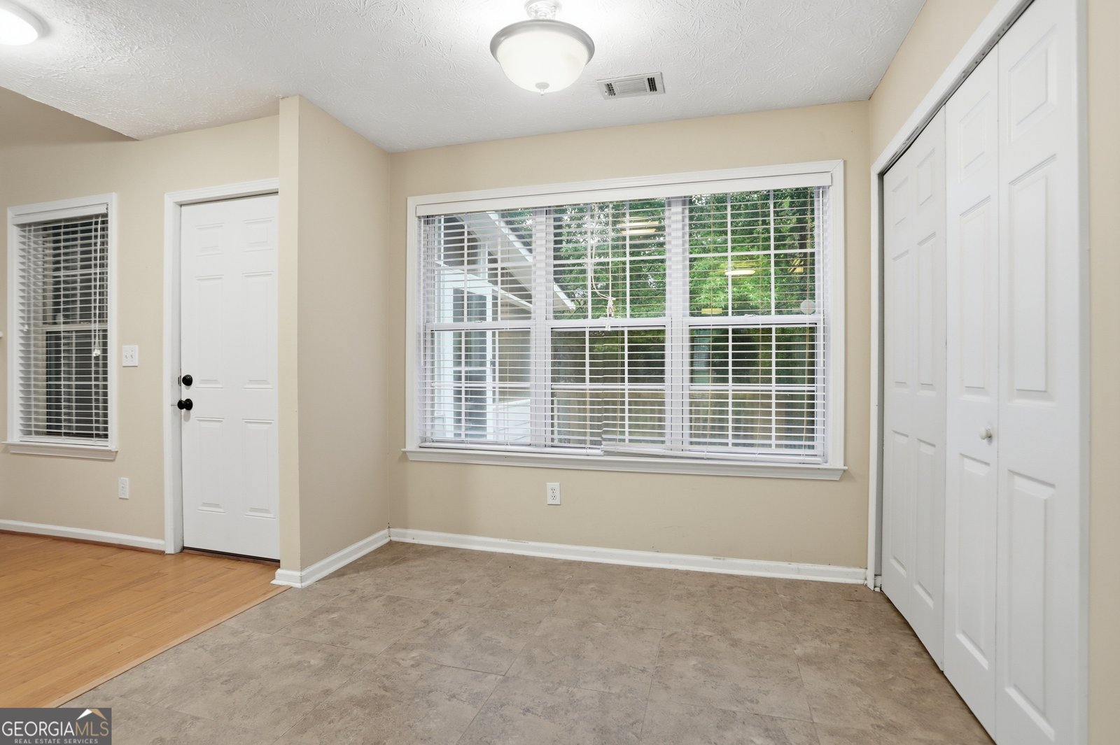 237 Kensington Trace Stockbridge - Photo 15