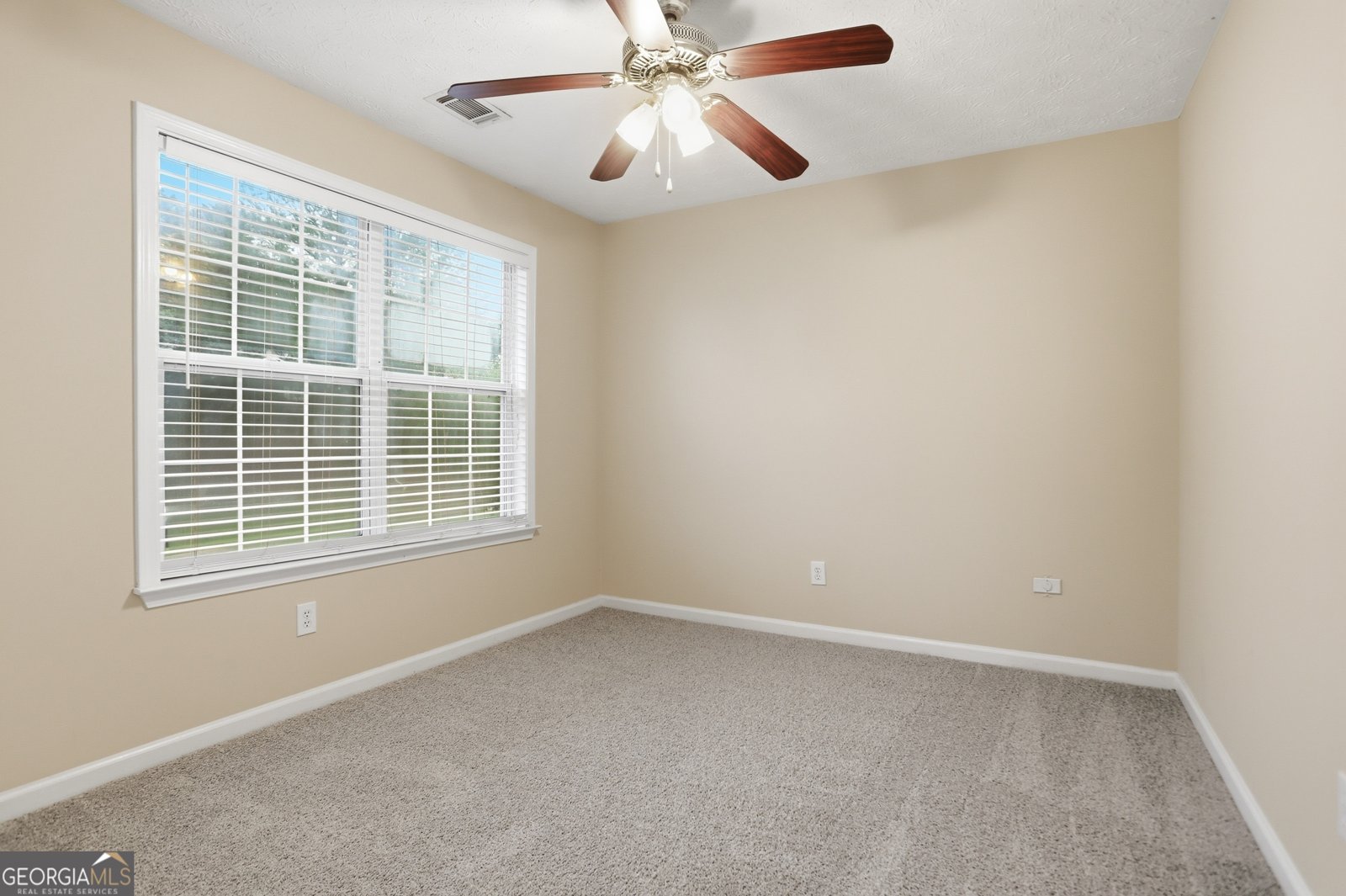 237 Kensington Trace Stockbridge - Photo 19