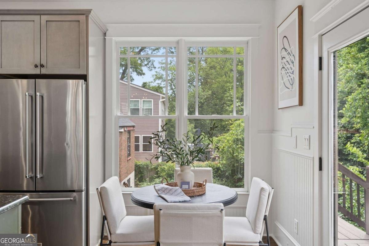2129 Oakview Road Atlanta - Photo 13