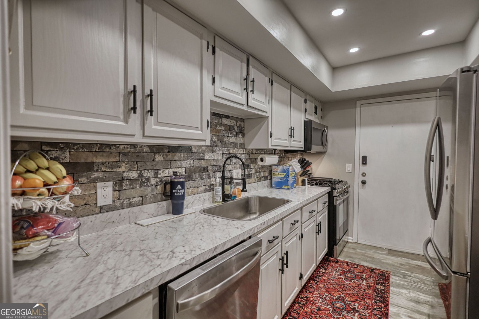 6851 Roswell Rd Apt C 8 Sandy Springs - Photo 15