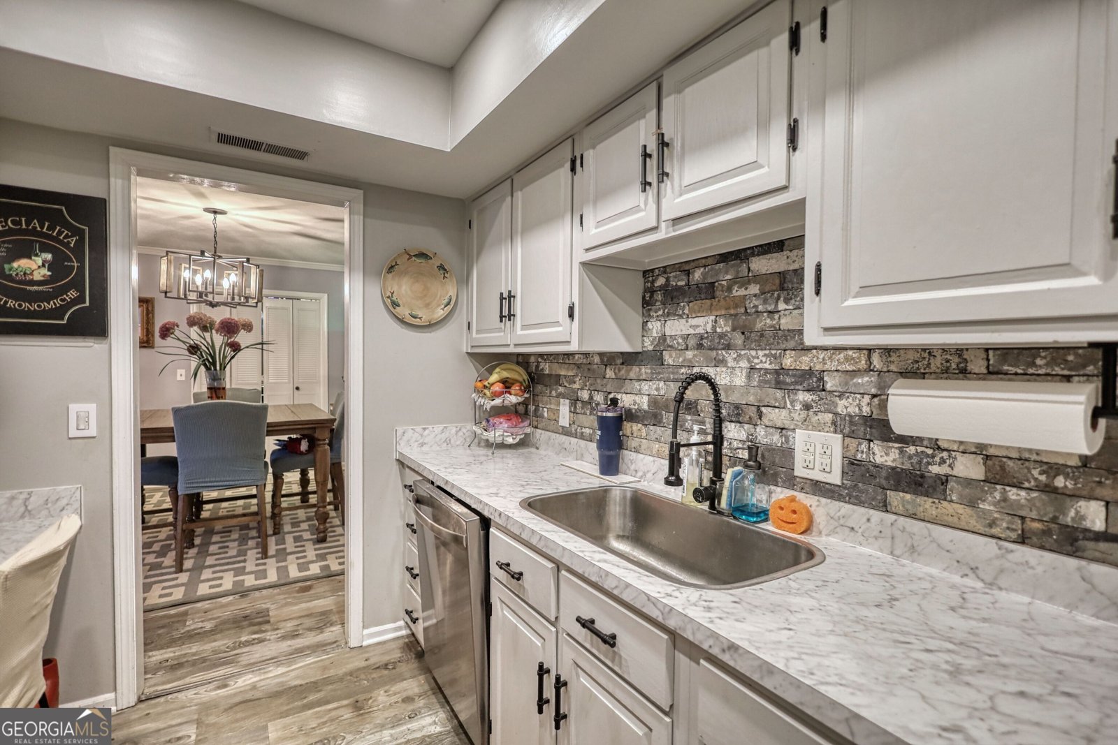 6851 Roswell Rd Apt C 8 Sandy Springs - Photo 18
