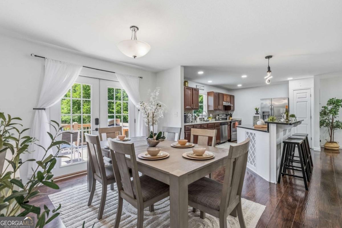 1085 Azalea Circle Marietta - Photo 12