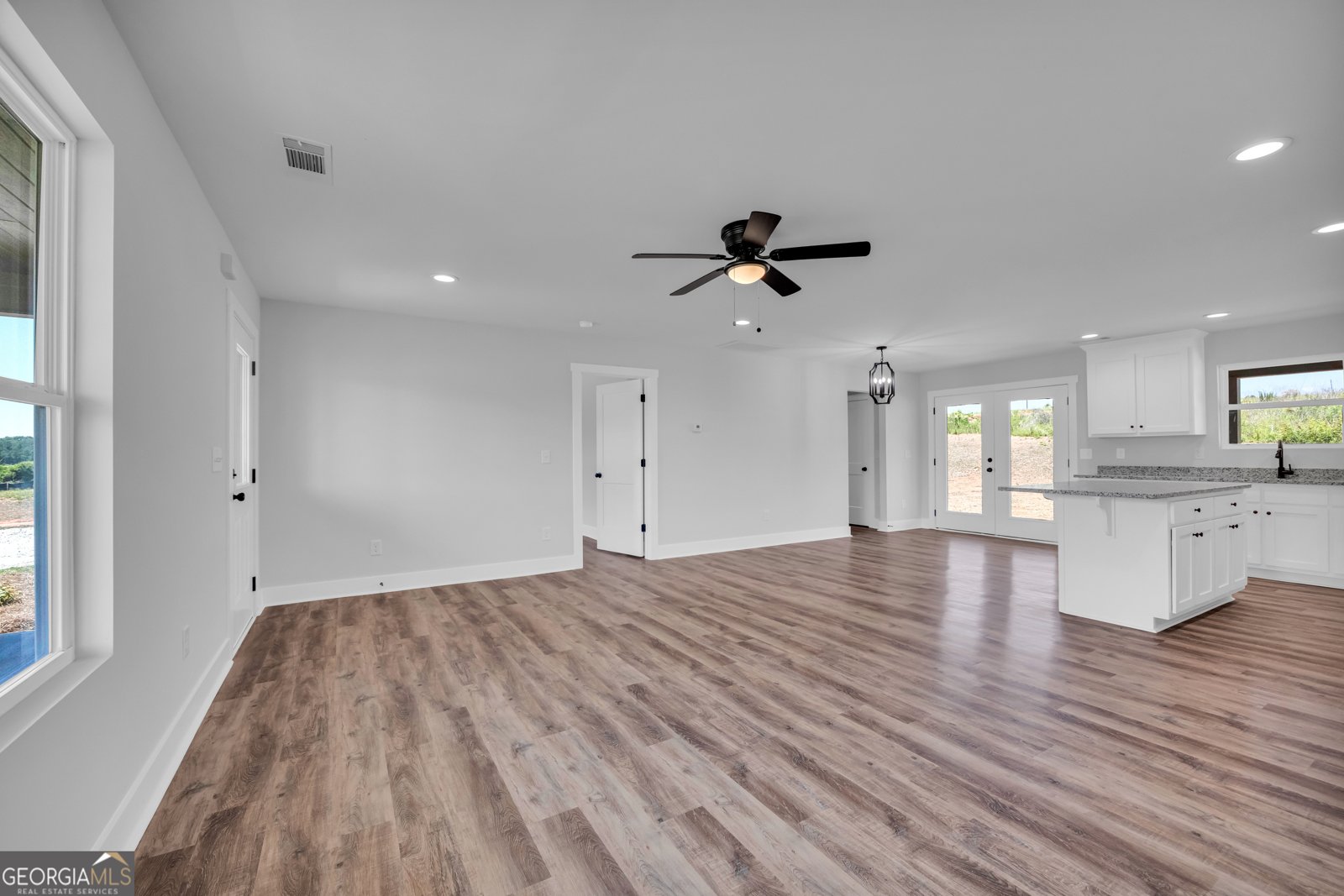 1122 Hwy 326 Carnesville - Photo 15