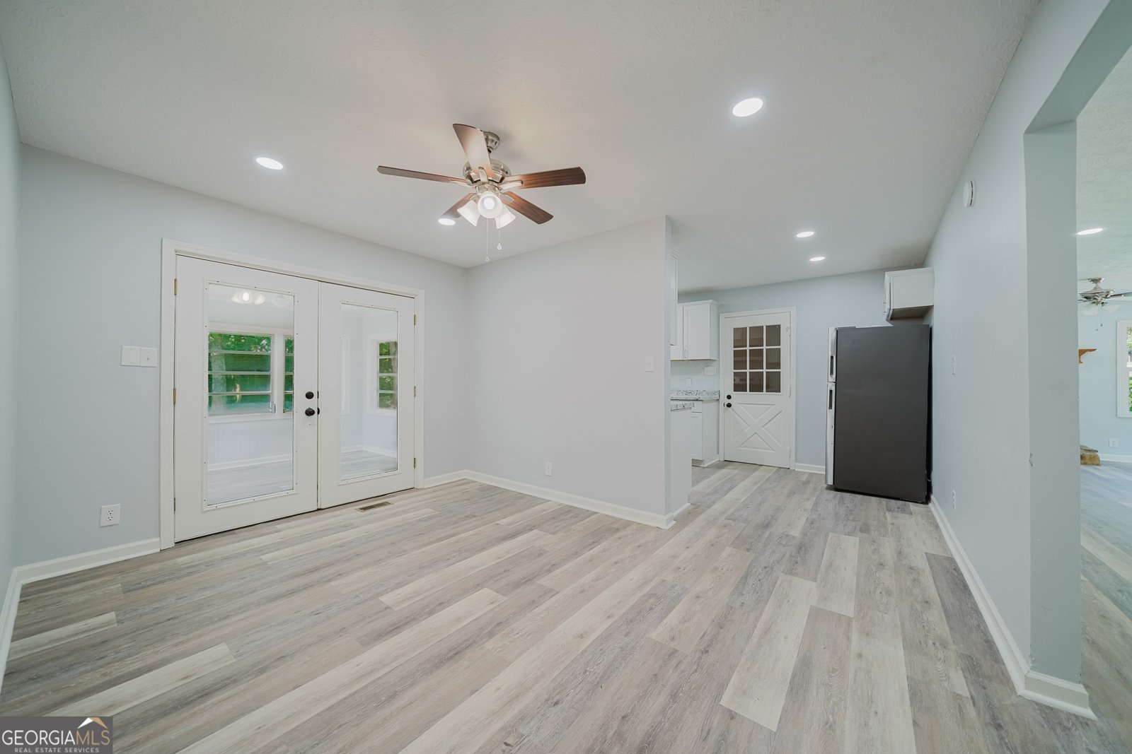 214 Oak Ridge Drive Byron - Photo 7