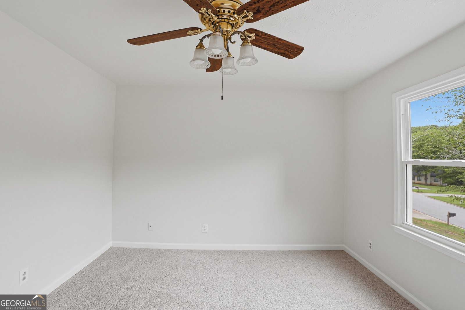 3839 Cotswold Drive Lilburn - Photo 12