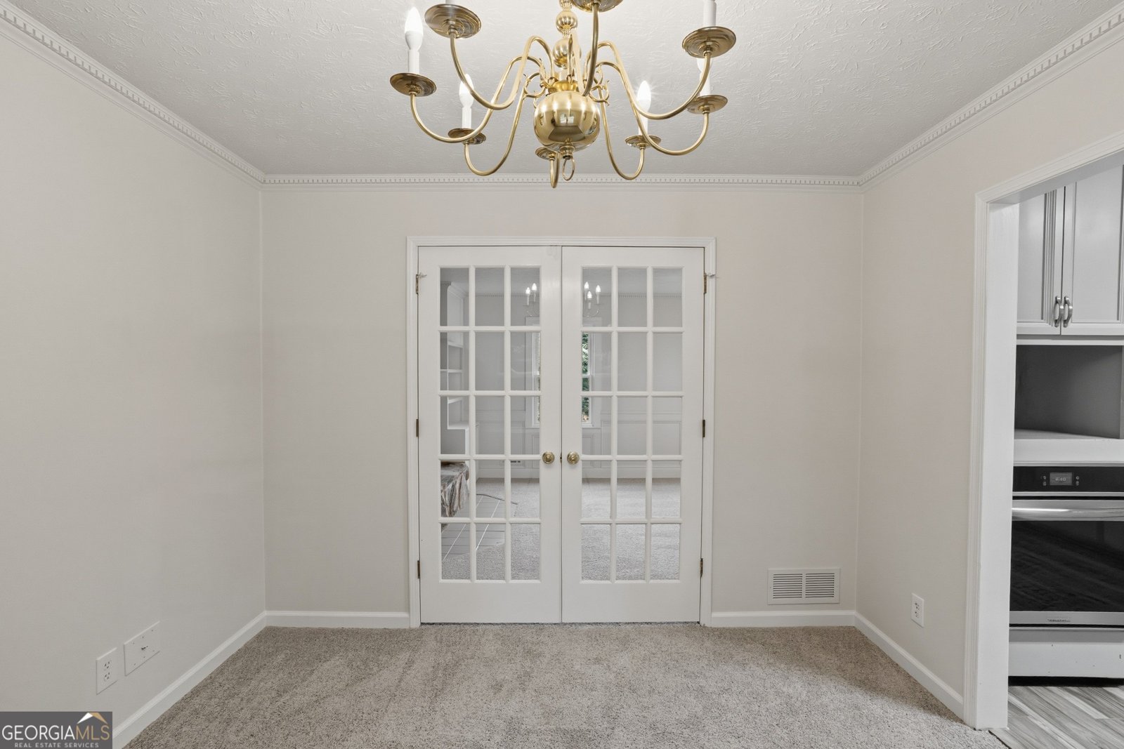 3839 Cotswold Drive Lilburn - Photo 6