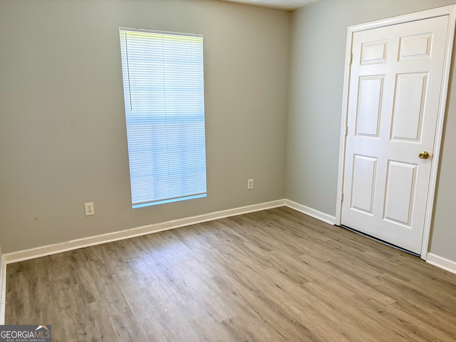 950 Foxworthy Lane Riverdale - Photo 10