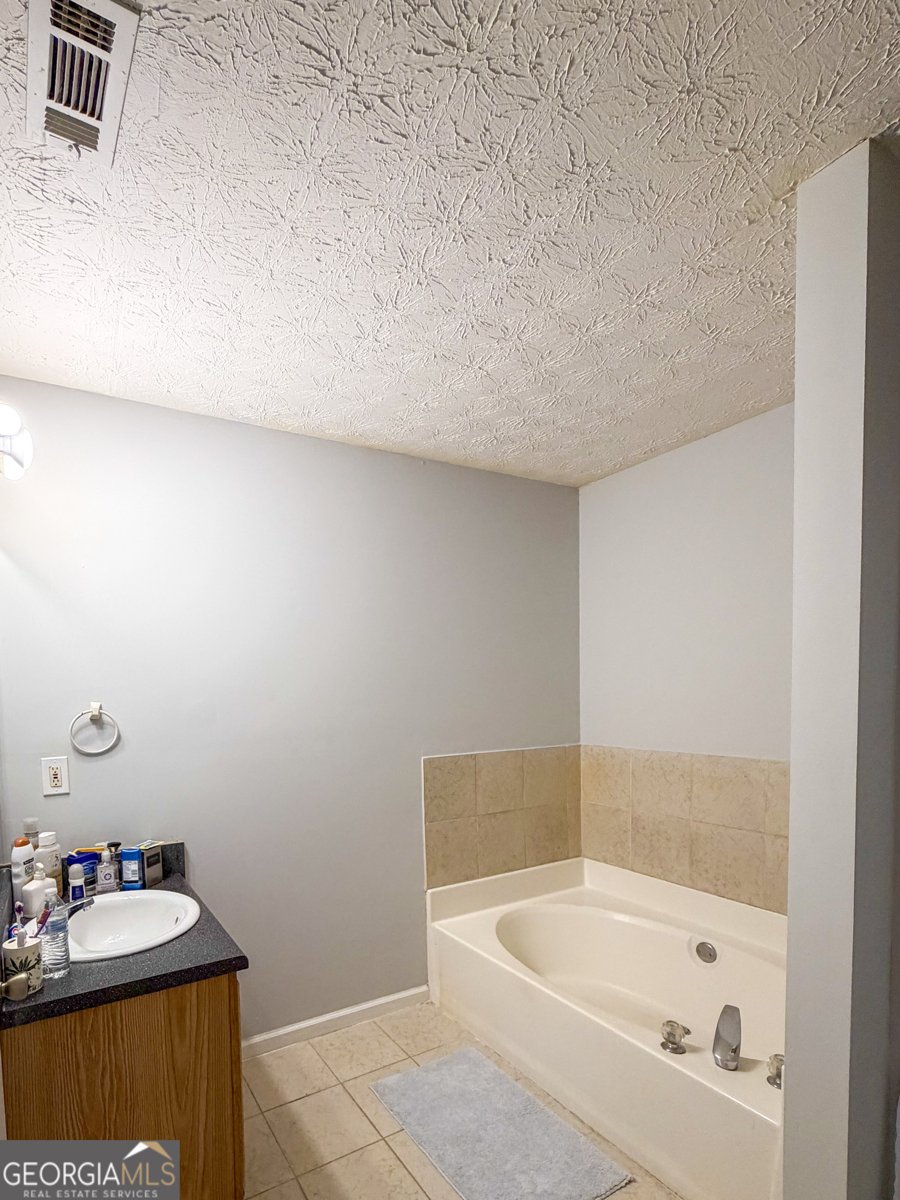950 Foxworthy Lane Riverdale - Photo 16