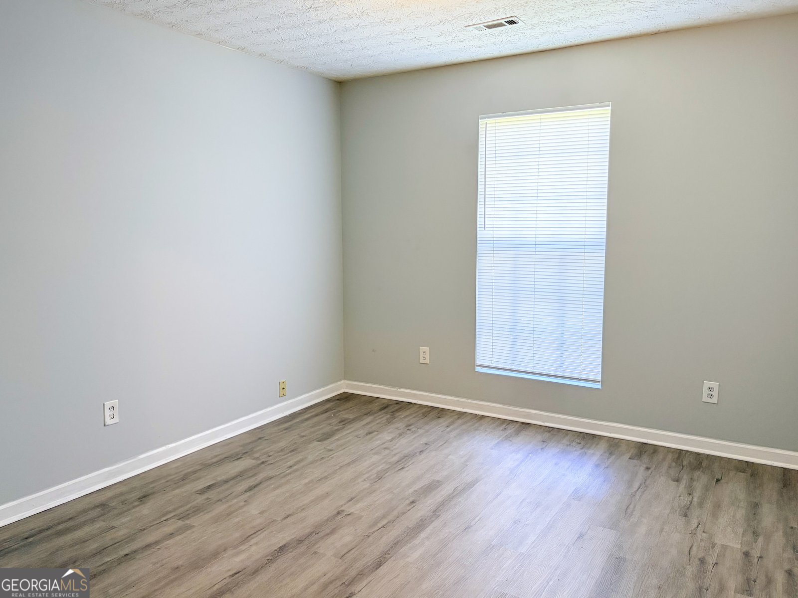 950 Foxworthy Lane Riverdale - Photo 9