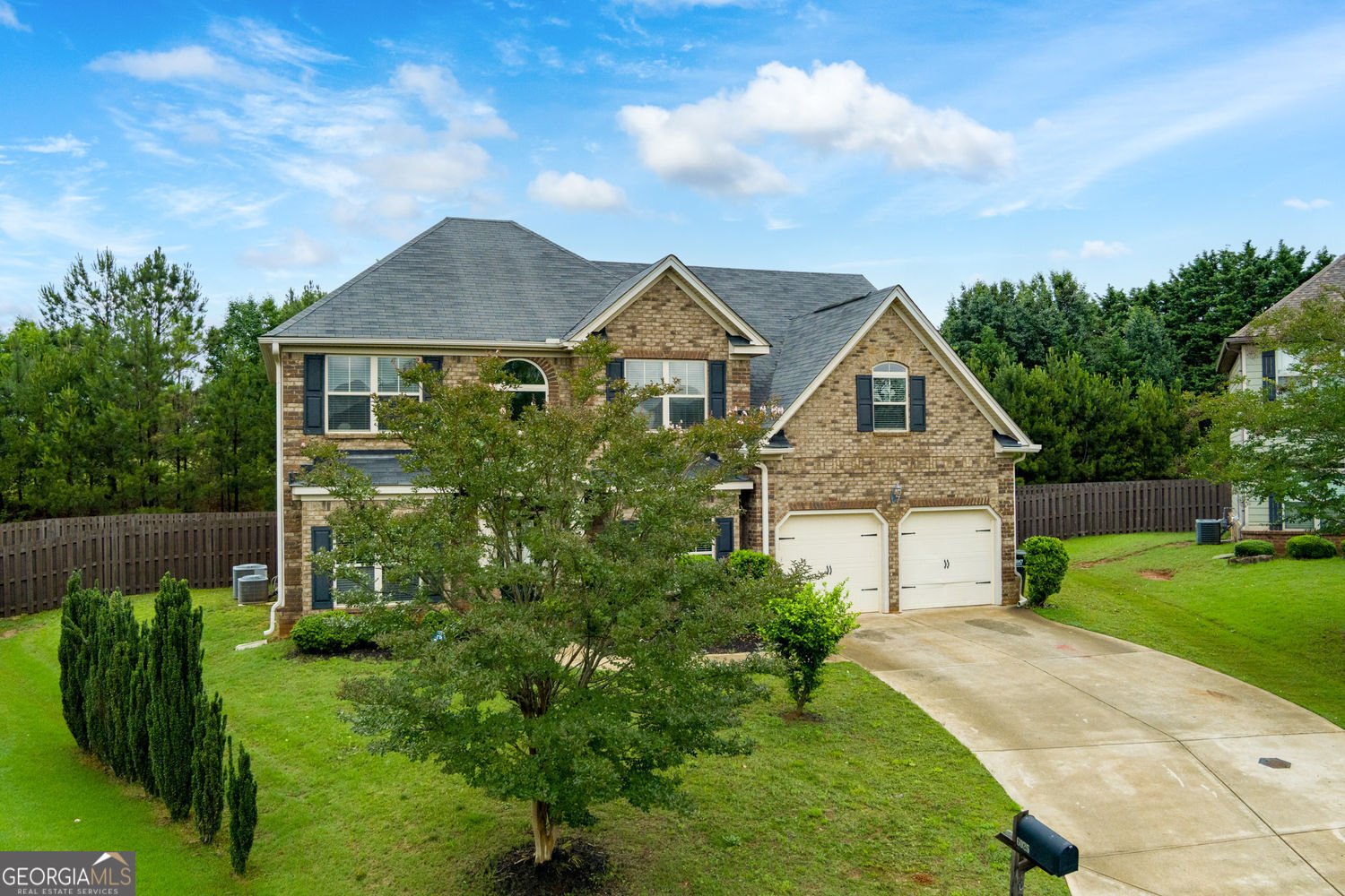 6025 Andrew Way Cumming - main photo