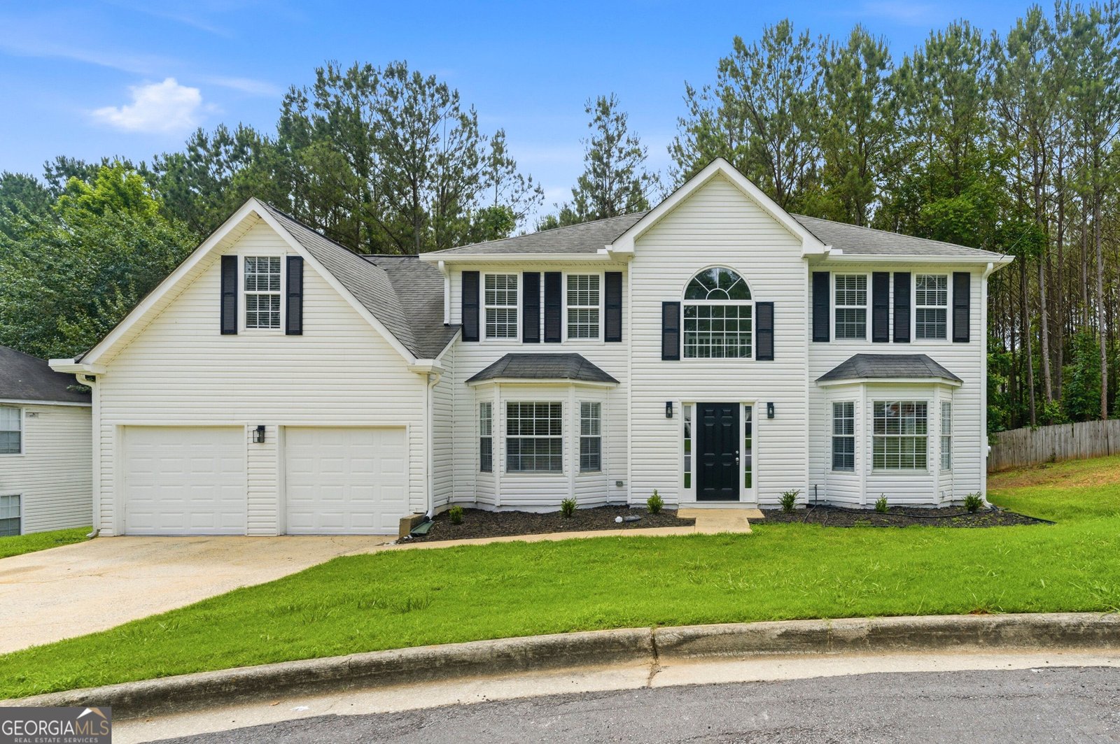 691 Deshon Creek Drive Lithonia - main photo