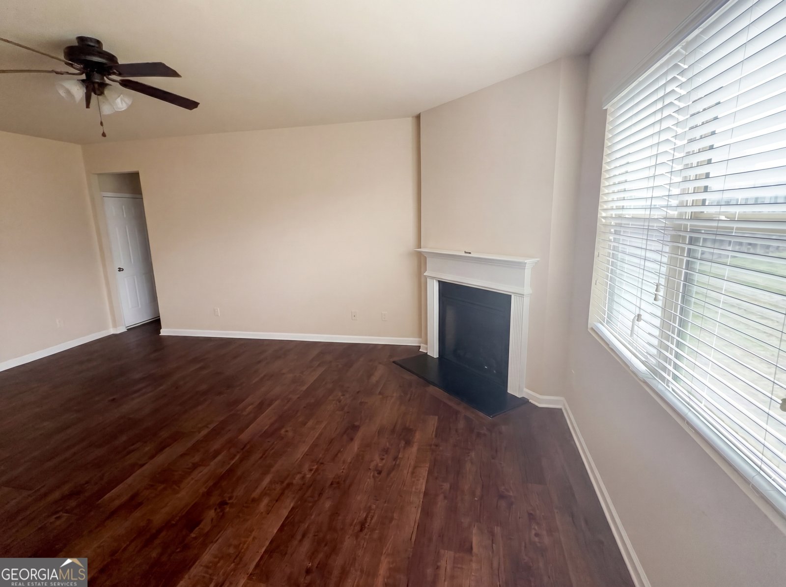 8496 Glenview Street Douglasville - Photo 9