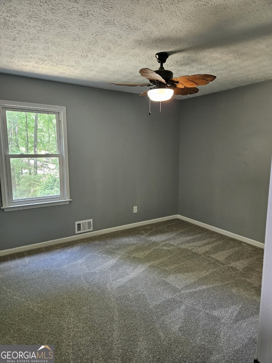 32 Angie Court Stockbridge - Photo 24