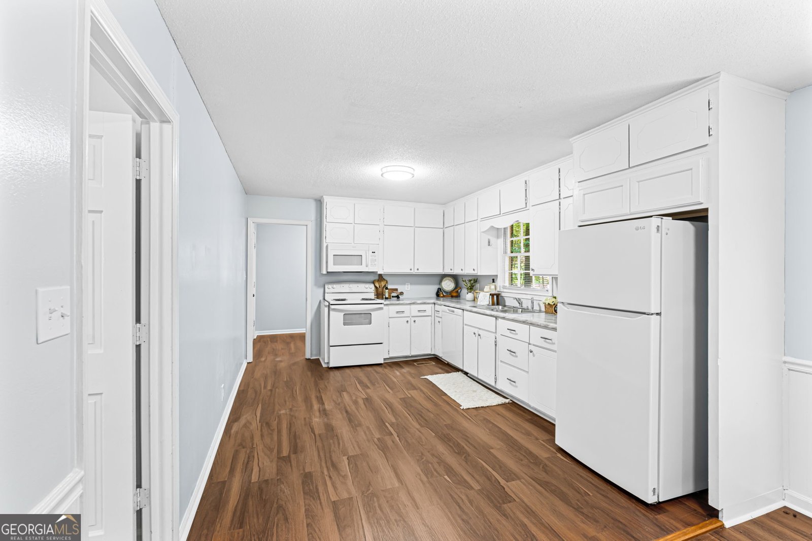995 Roundtable Lane Macon - Photo 12