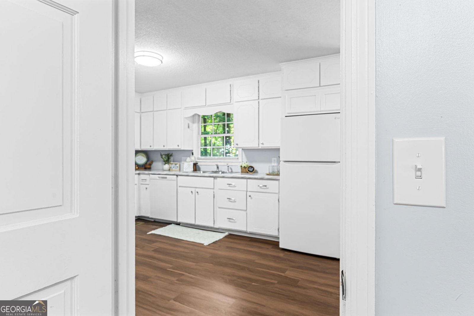 995 Roundtable Lane Macon - Photo 9