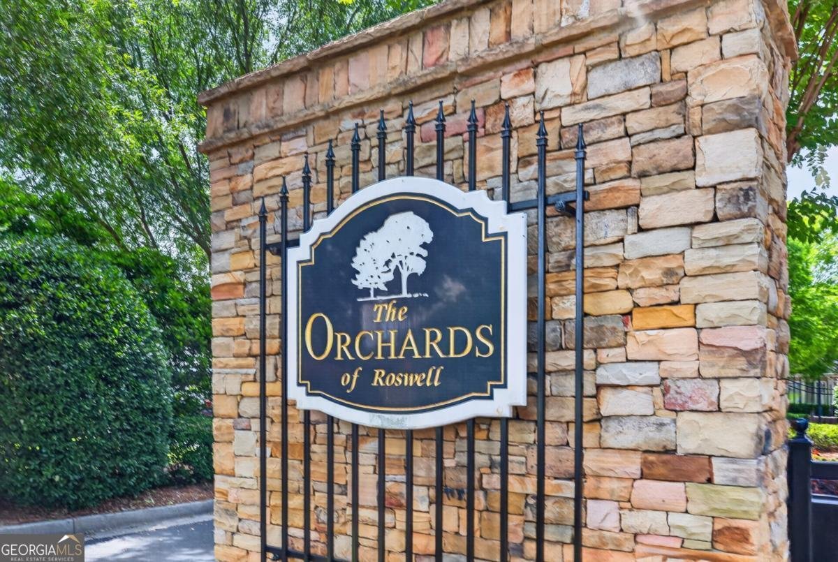 303 Village Lane Roswell - Photo 15