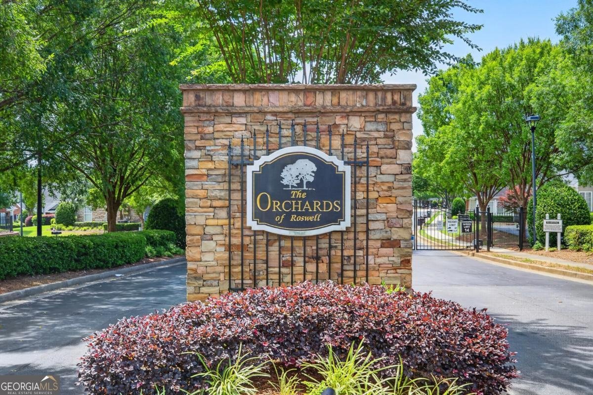 303 Village Lane Roswell - Photo 22
