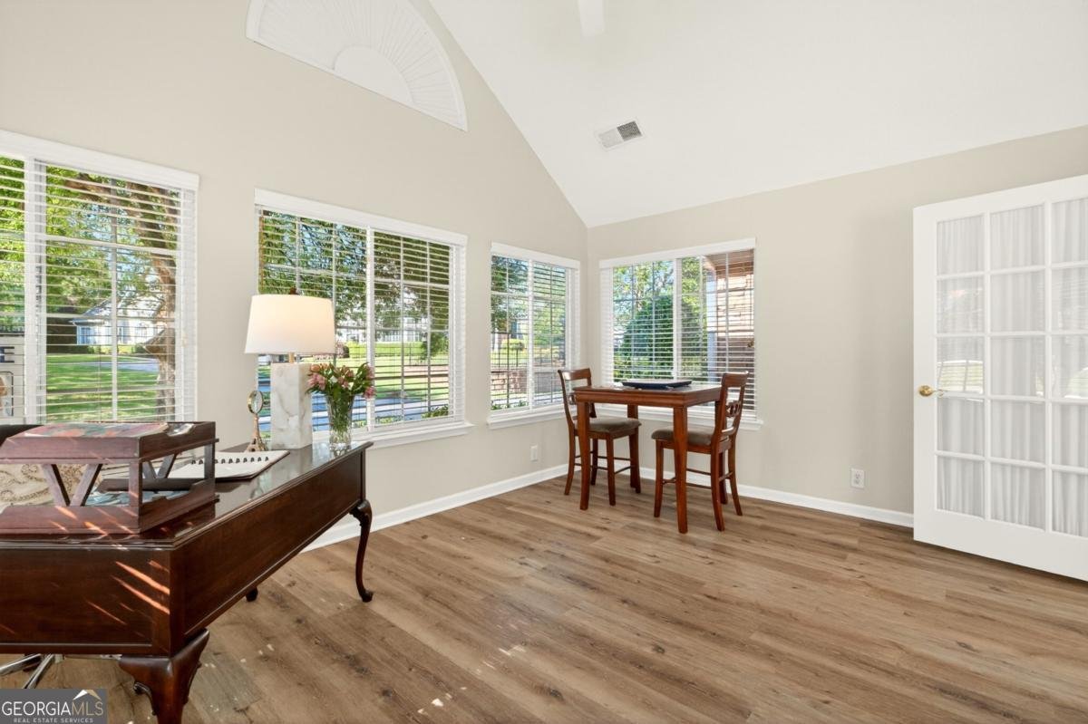 303 Village Lane Roswell - Photo 31