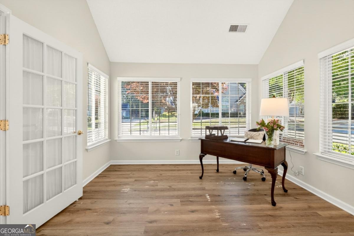 303 Village Lane Roswell - Photo 34