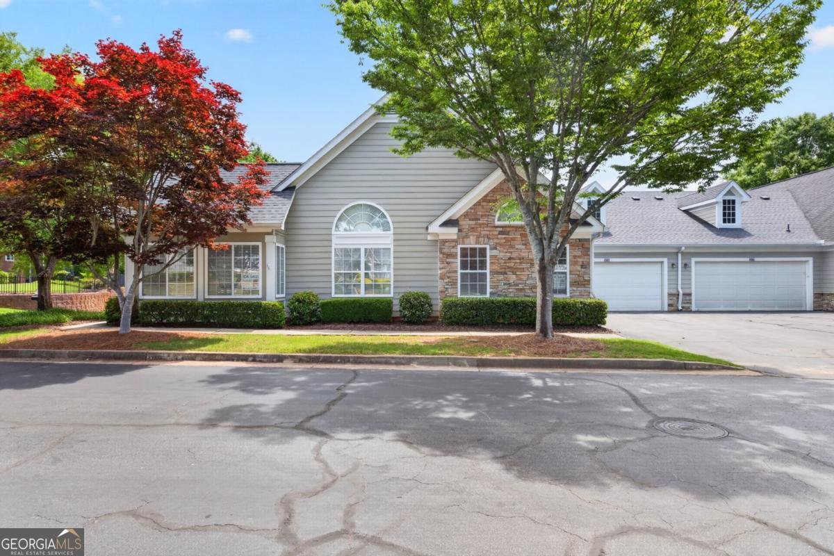 303 Village Lane Roswell - Photo 37
