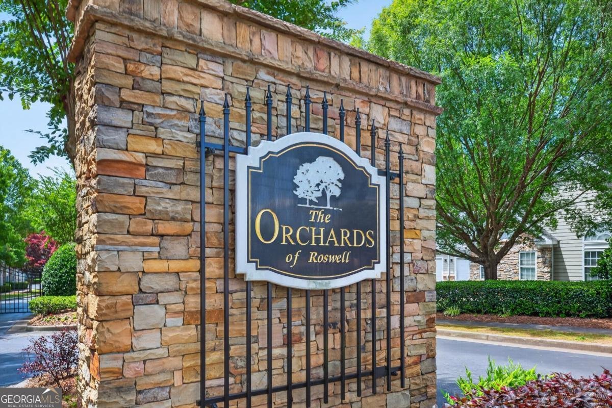 303 Village Lane Roswell - Photo 42