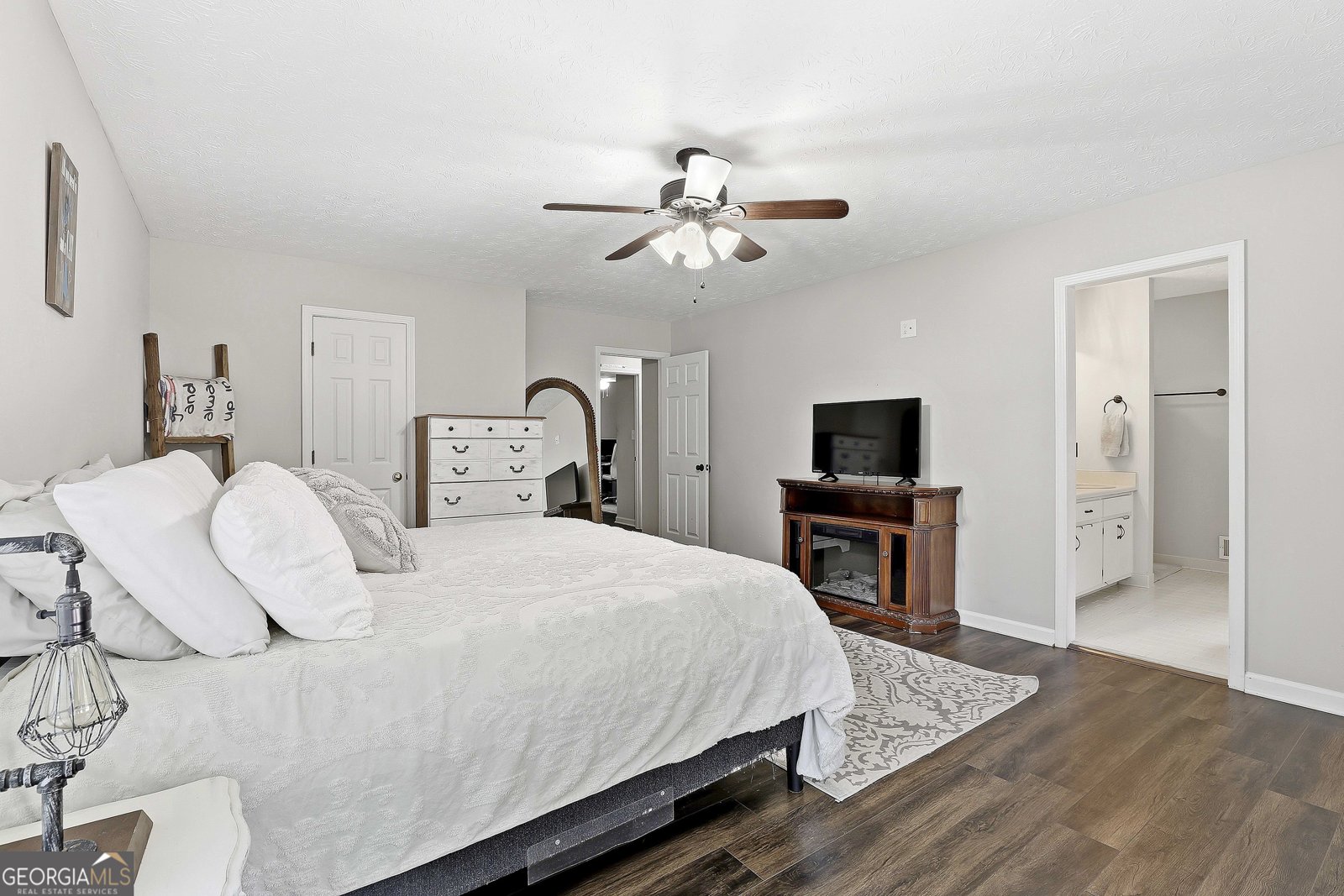 215 Firethorne Ln Fayetteville - Photo 11