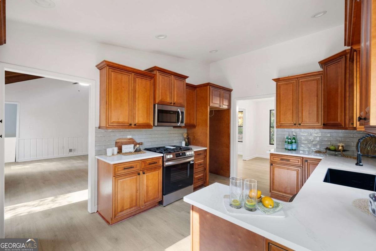 3292 Holly Mill Court Marietta - Photo 13