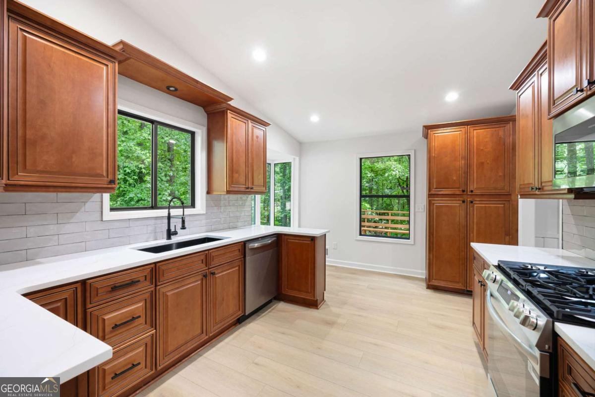 3292 Holly Mill Court Marietta - Photo 37