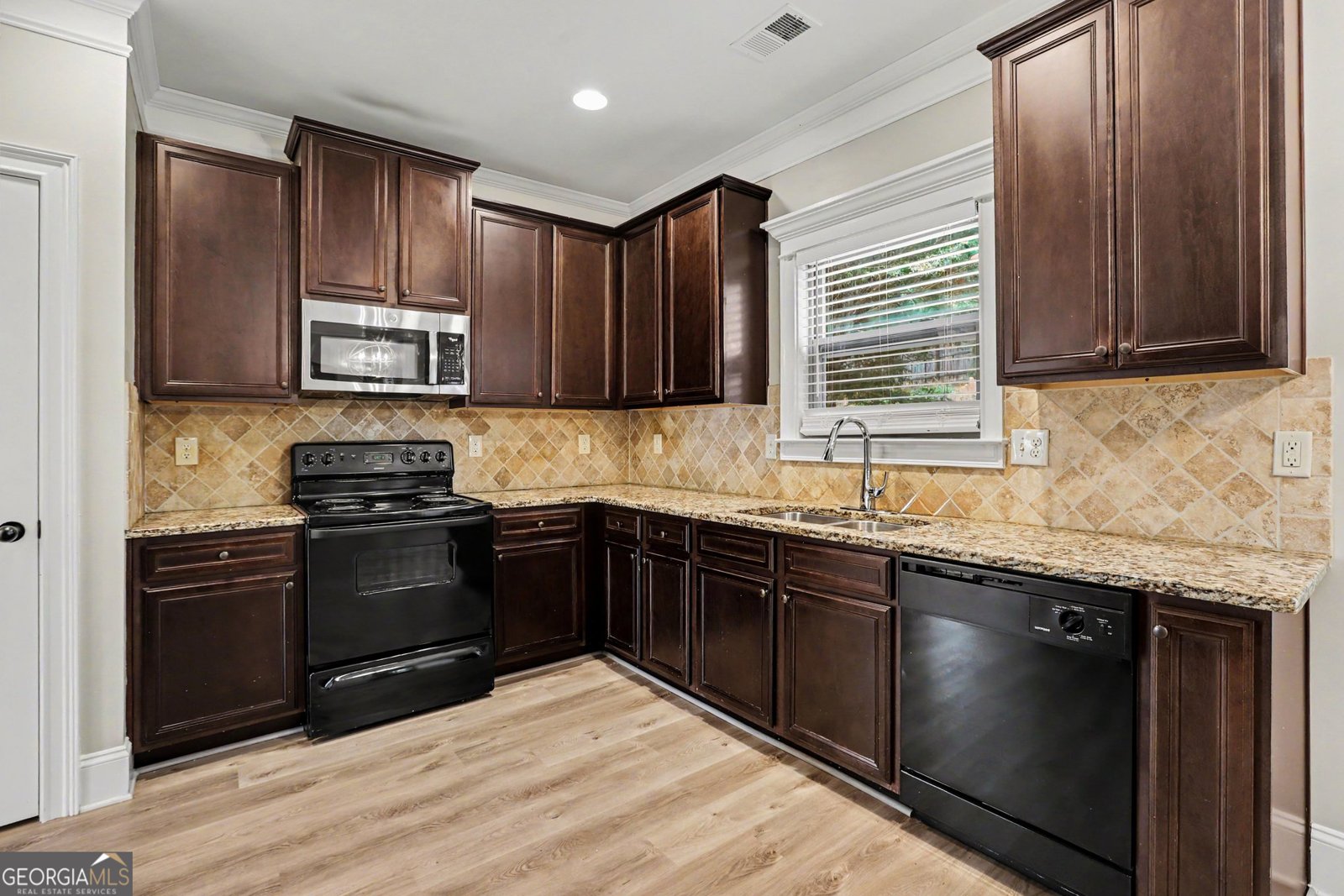 302 Kells Ct. Woodstock - Photo 11