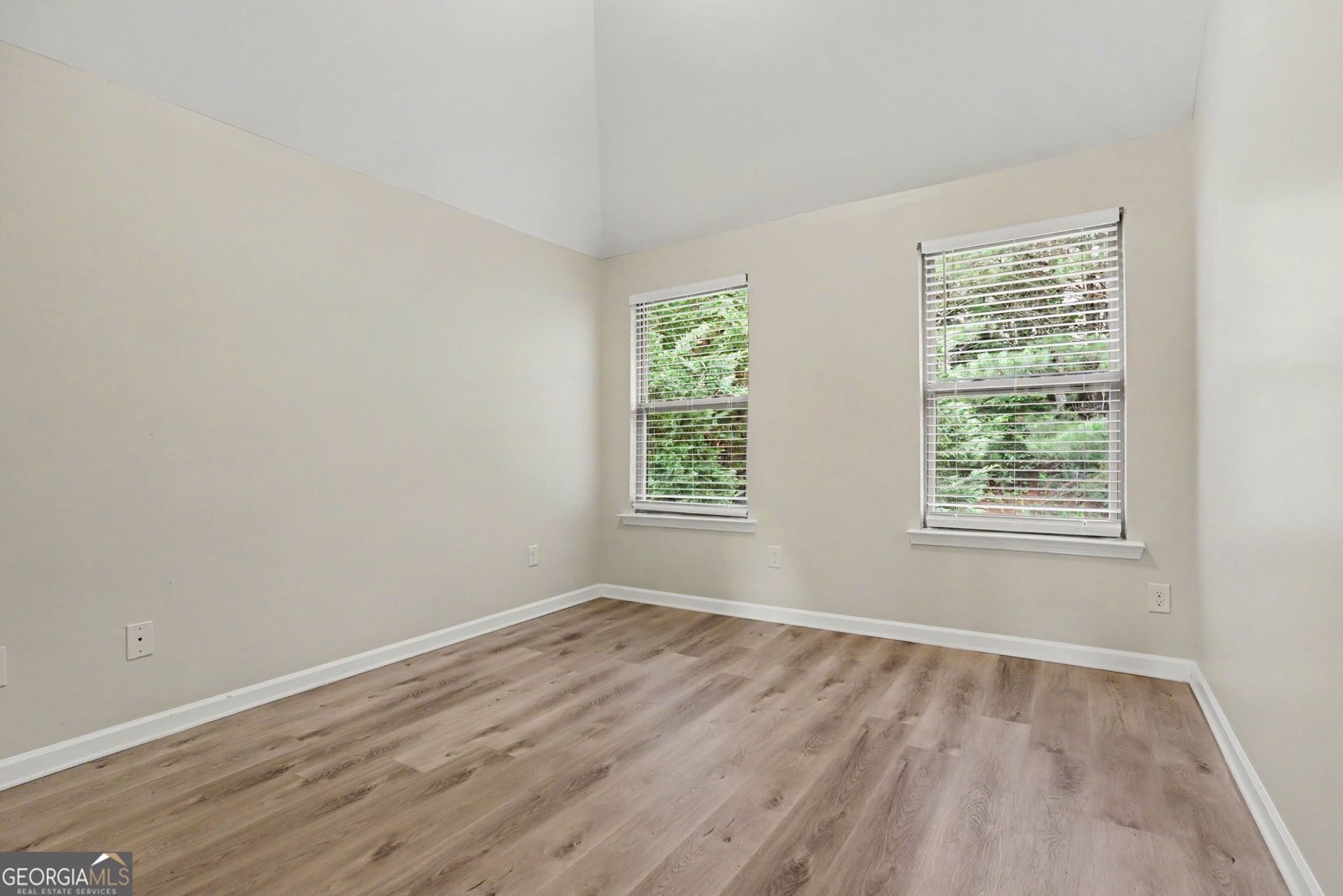 302 Kells Ct. Woodstock - Photo 27