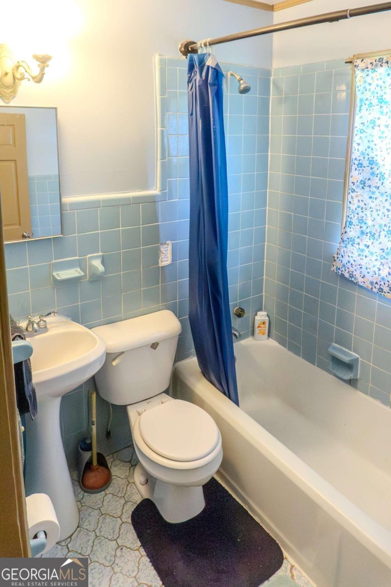 141 Hughes Dairy Road Lindale - Photo 11