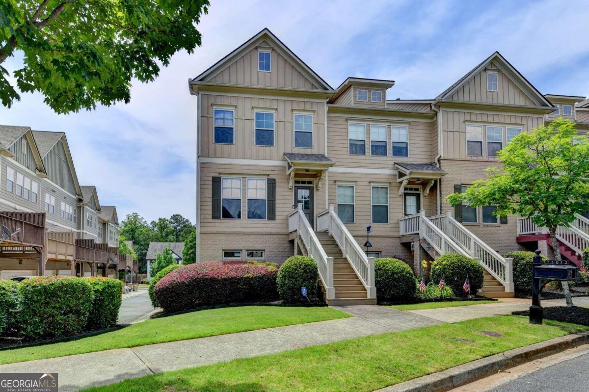 730 Grove Manor Park Suwanee - main photo