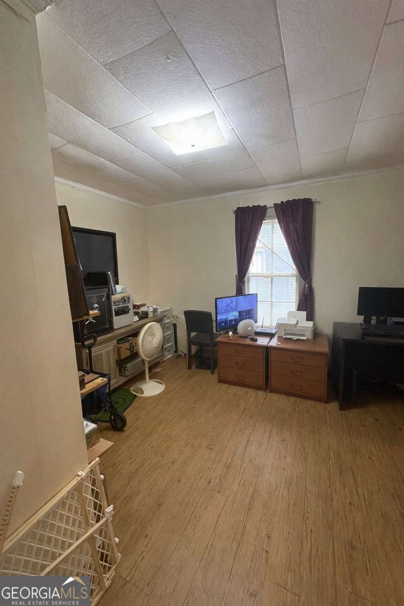 28 8th Street Emerson - Photo 10