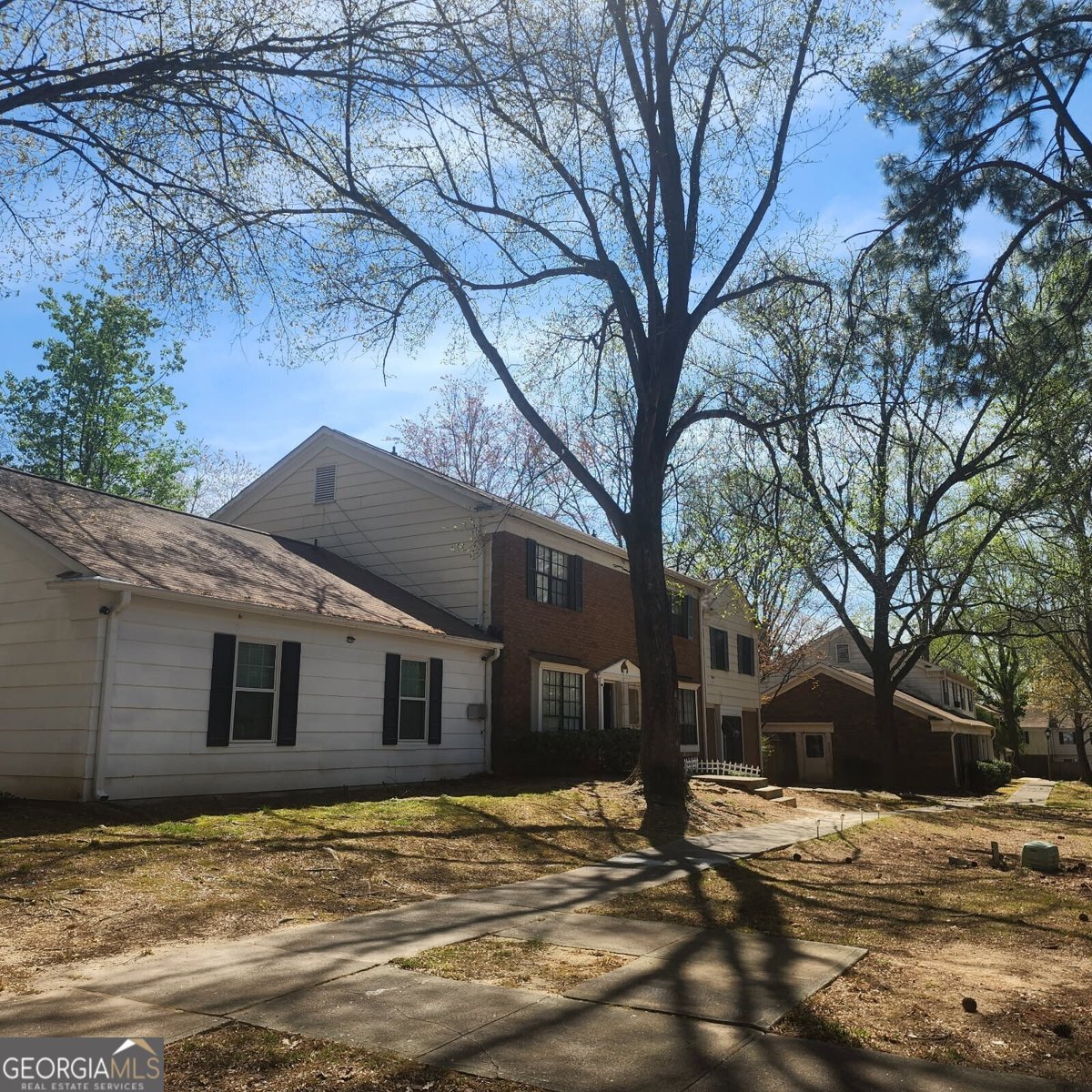 6572 Sleepy Hollow Lane Morrow - main photo