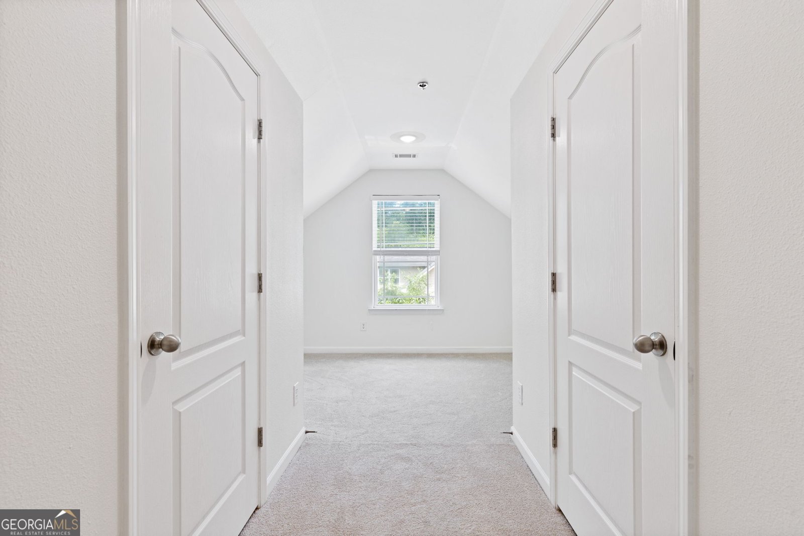 126 Wellbrook Court Conyers - Photo 18
