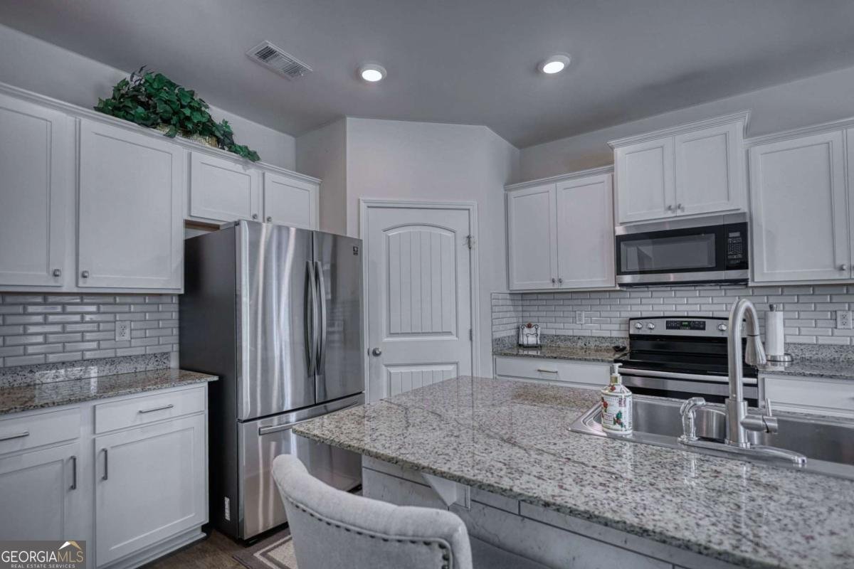 5164 Barberry Avenue Oakwood - Photo 10