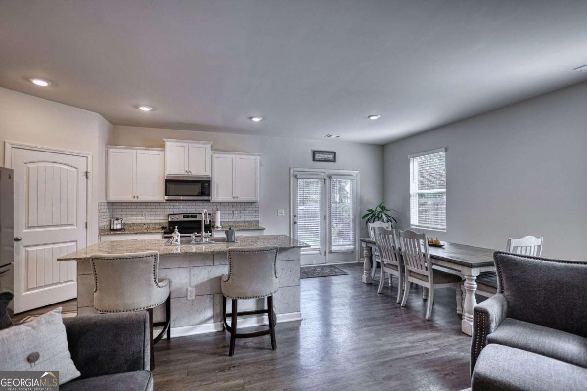 5164 Barberry Avenue Oakwood - Photo 8