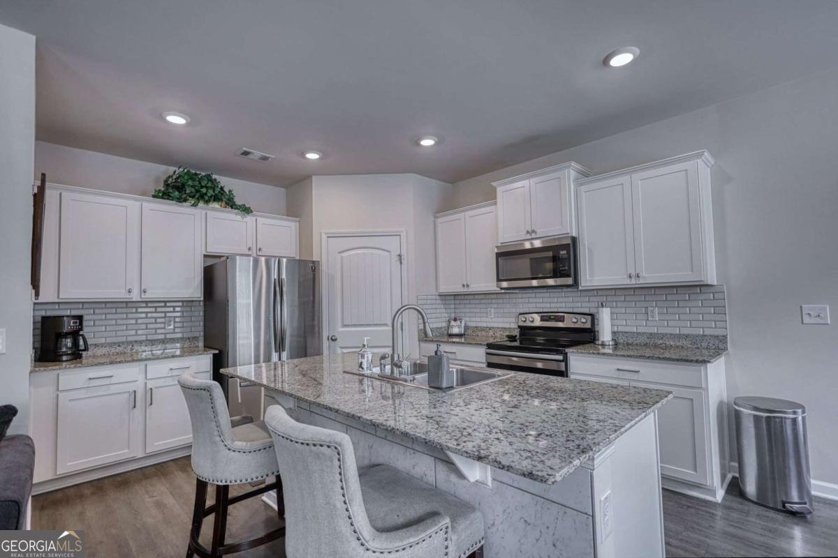 5164 Barberry Avenue Oakwood - Photo 9