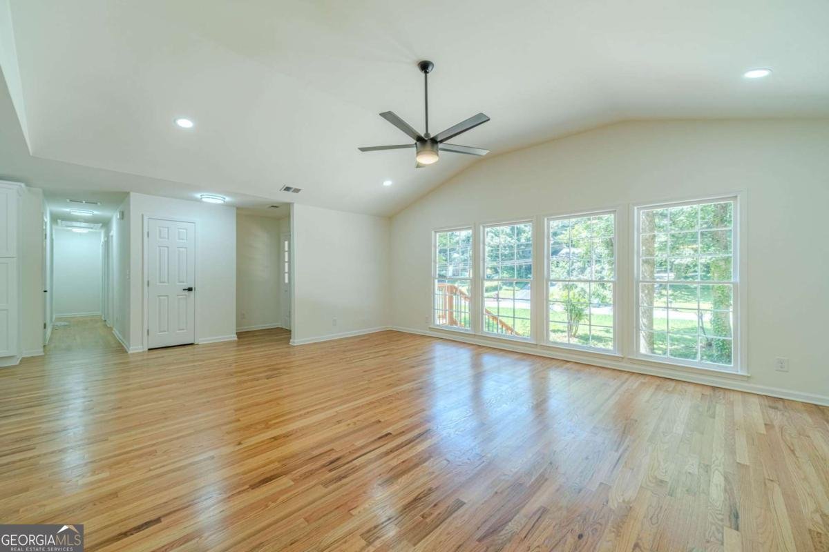 664 Hickory Ridge Road Lilburn - Photo 10