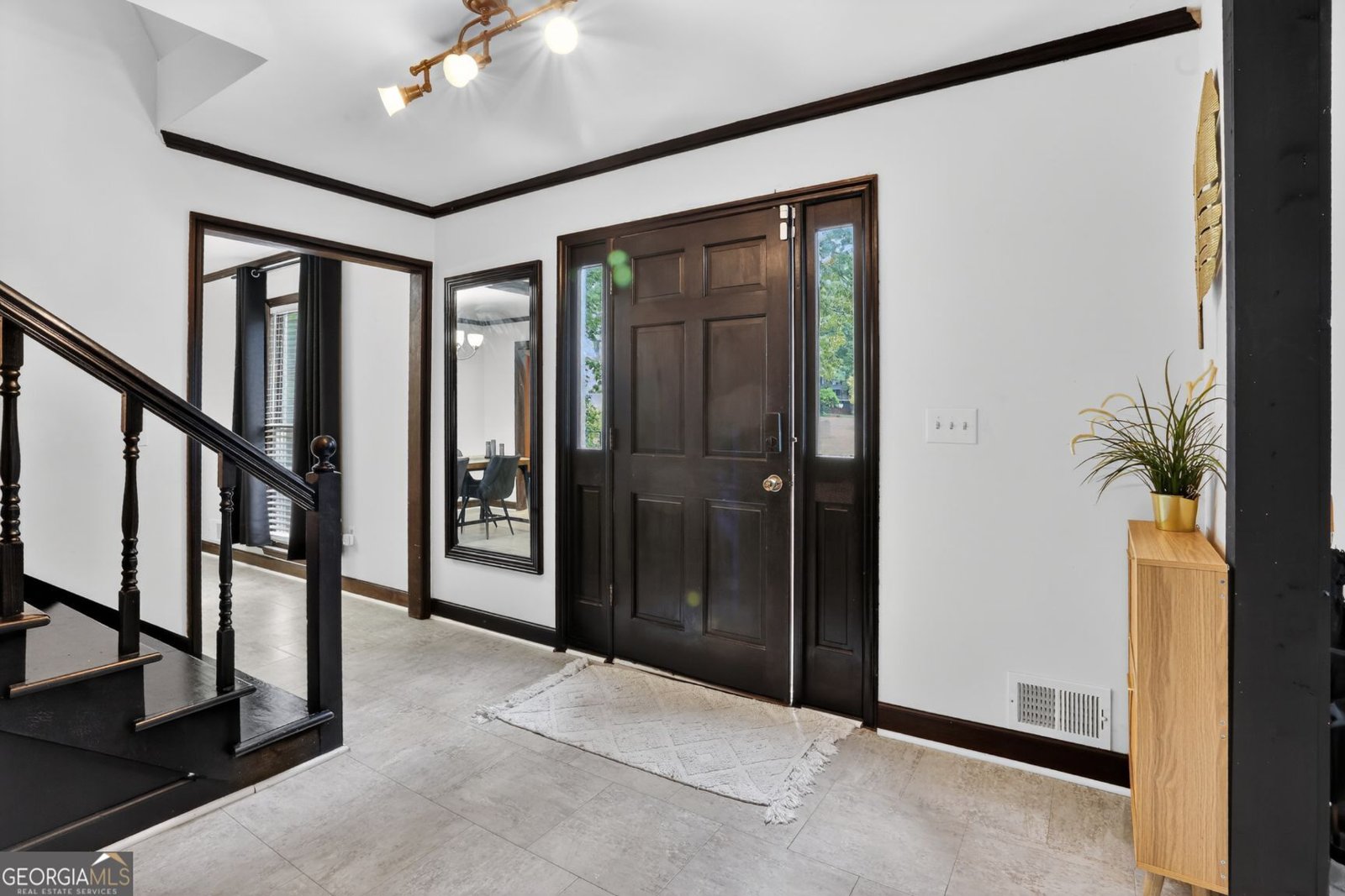 305 Saint Patrick Drive Mableton - Photo 6