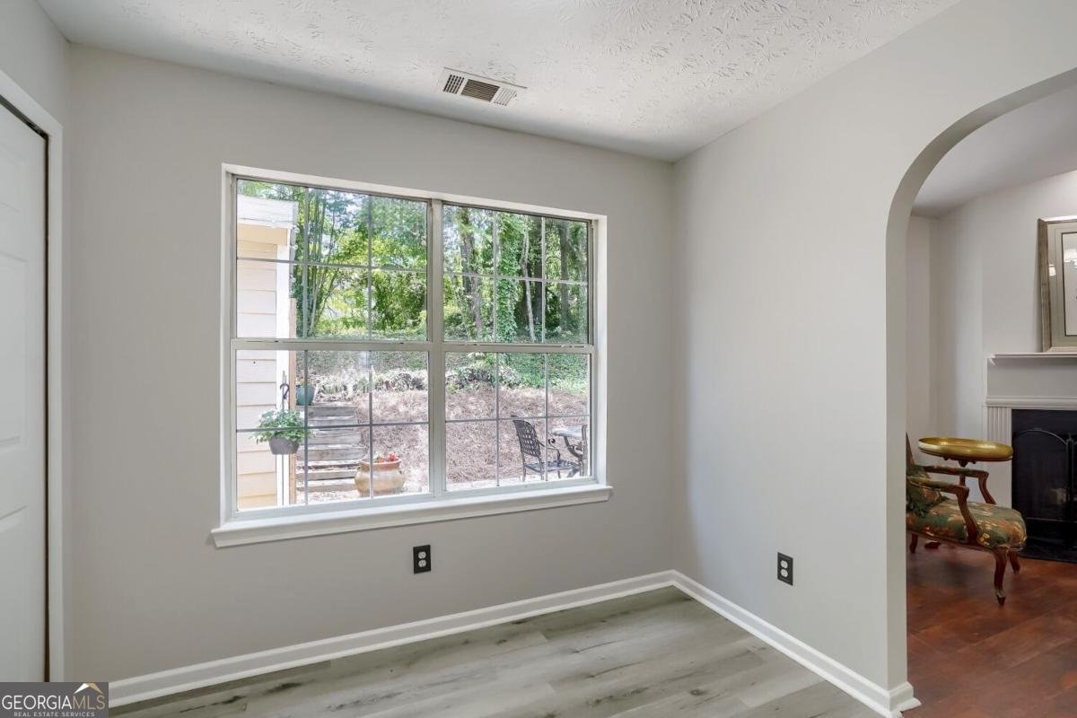 633 Effie Drive Lawrenceville - Photo 7