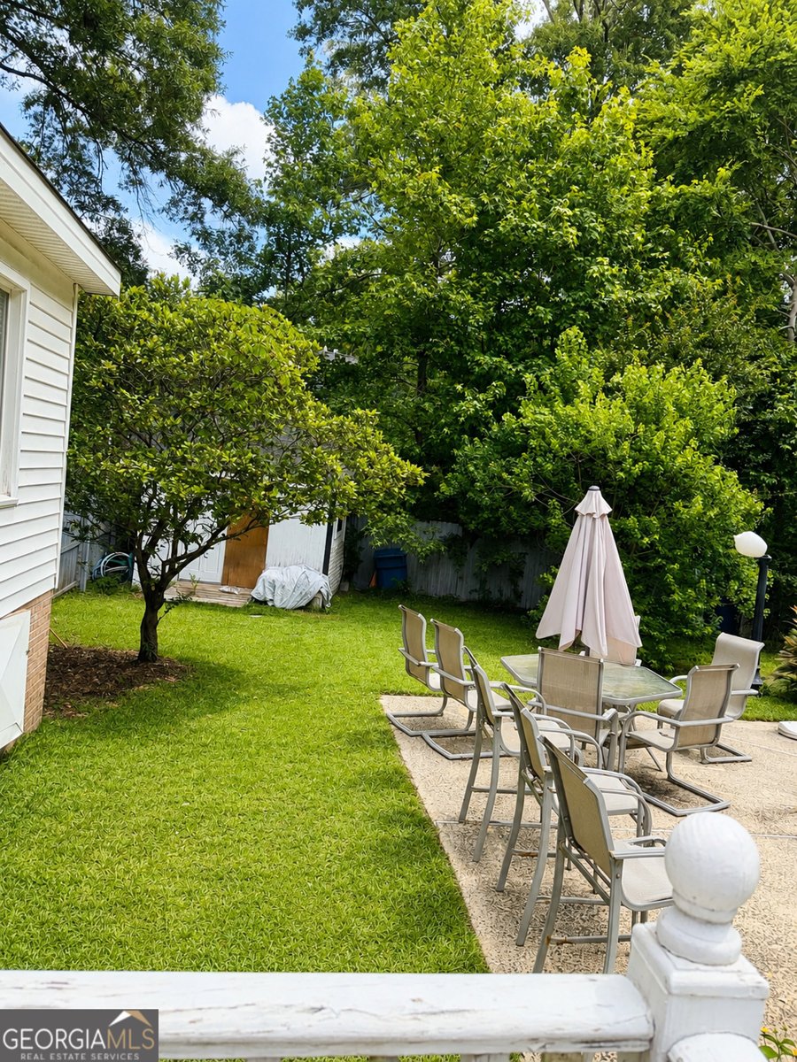 311 Castlegate Road Macon - Photo 23