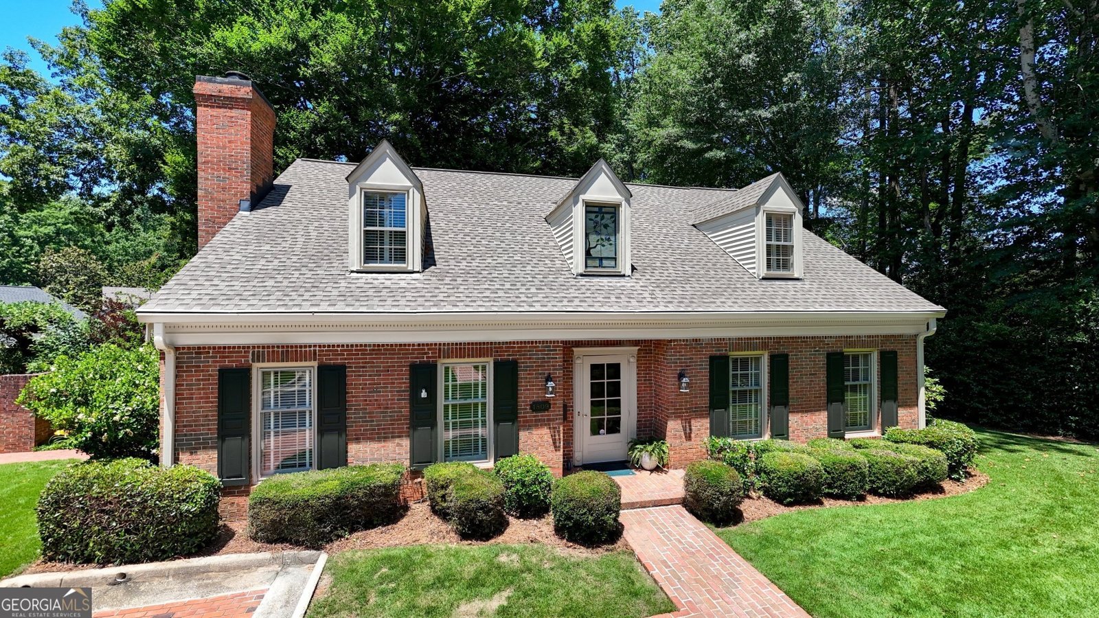 1809 Bedfordshire Drive Decatur - main photo