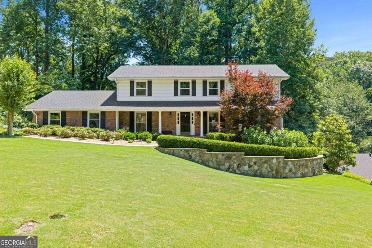 3881 Allsborough Drive Tucker - main photo
