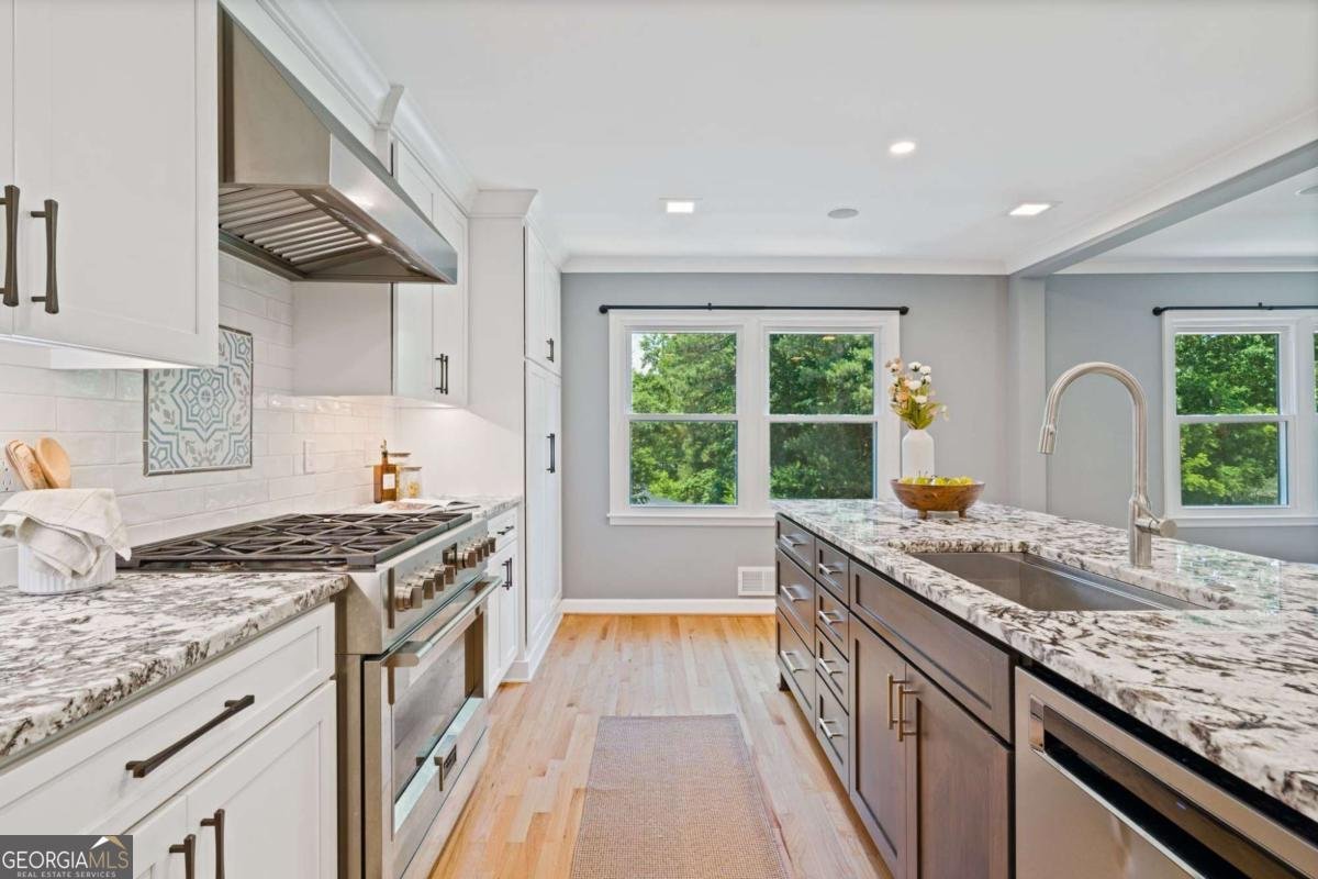 3881 Allsborough Drive Tucker - Photo 13