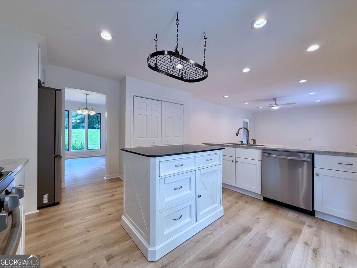2200 Carey Place Marietta - Photo 9