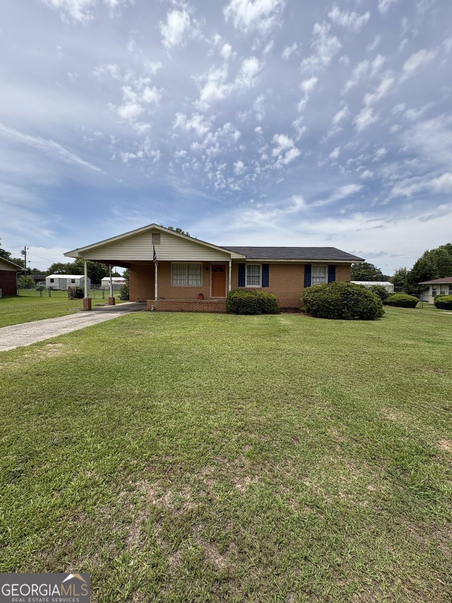 426 Moye Drive Sandersville - main photo